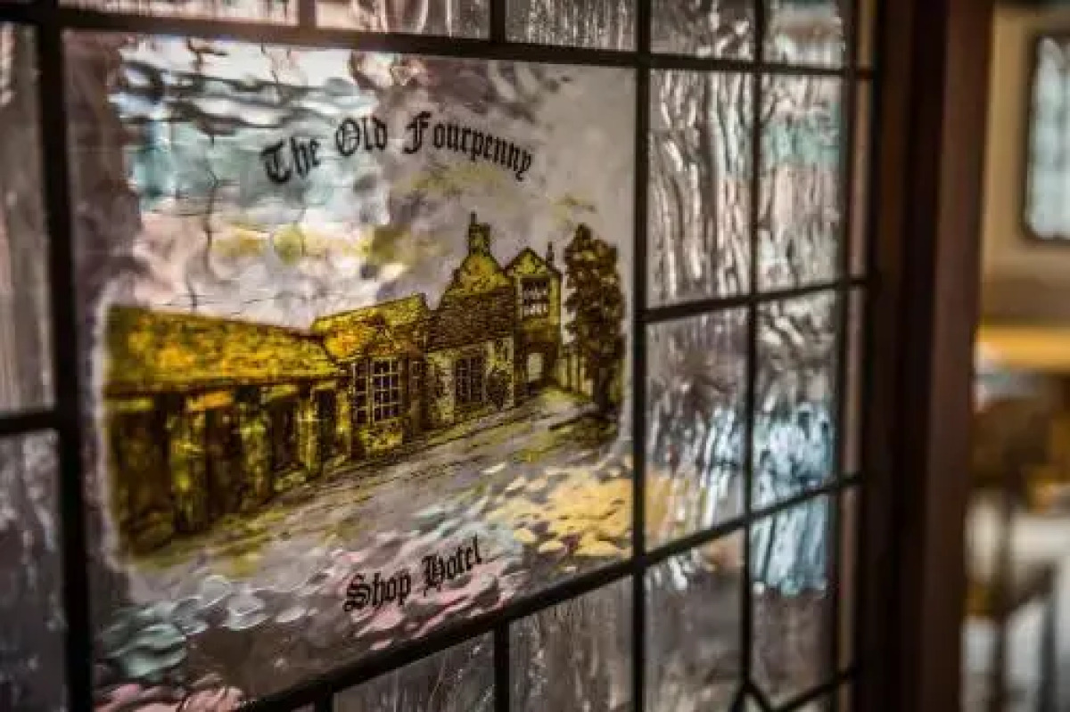 The Old Fourpenny Shop Hotel