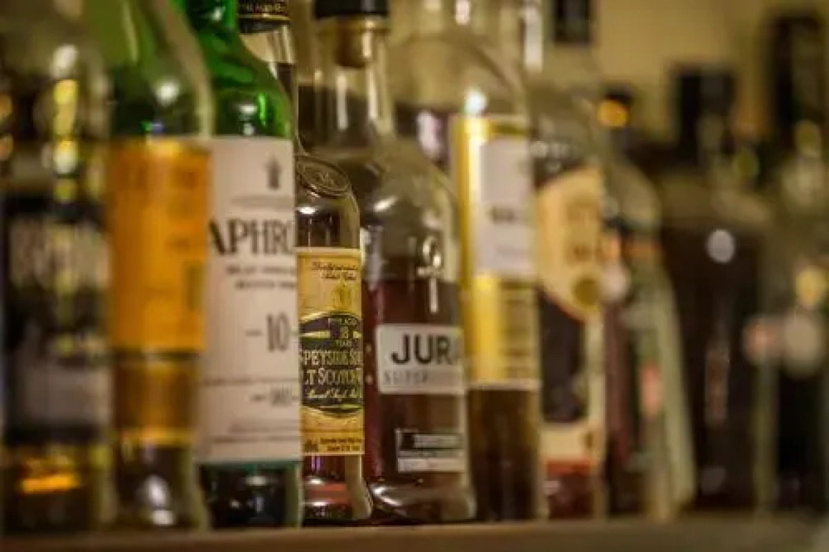 The Old Fourpenny Shop Hotel