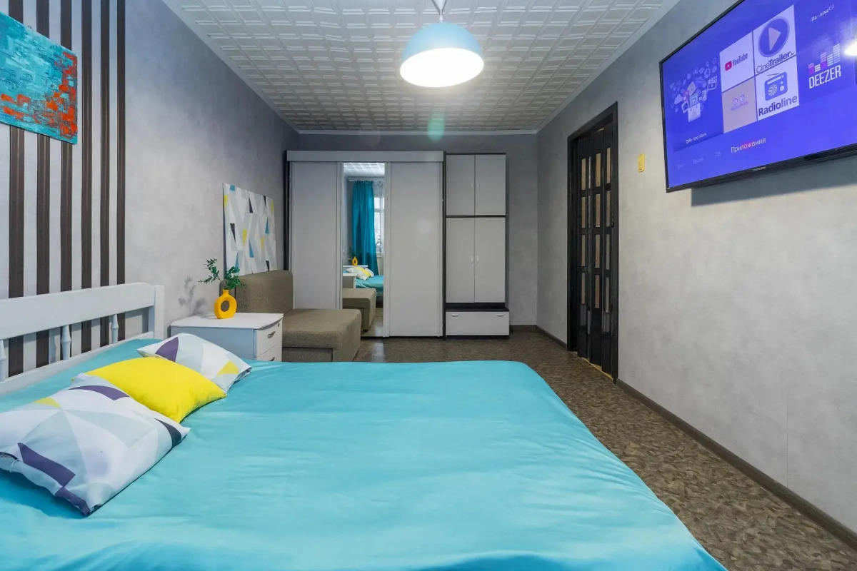 Посуточно на улице Кирова 78