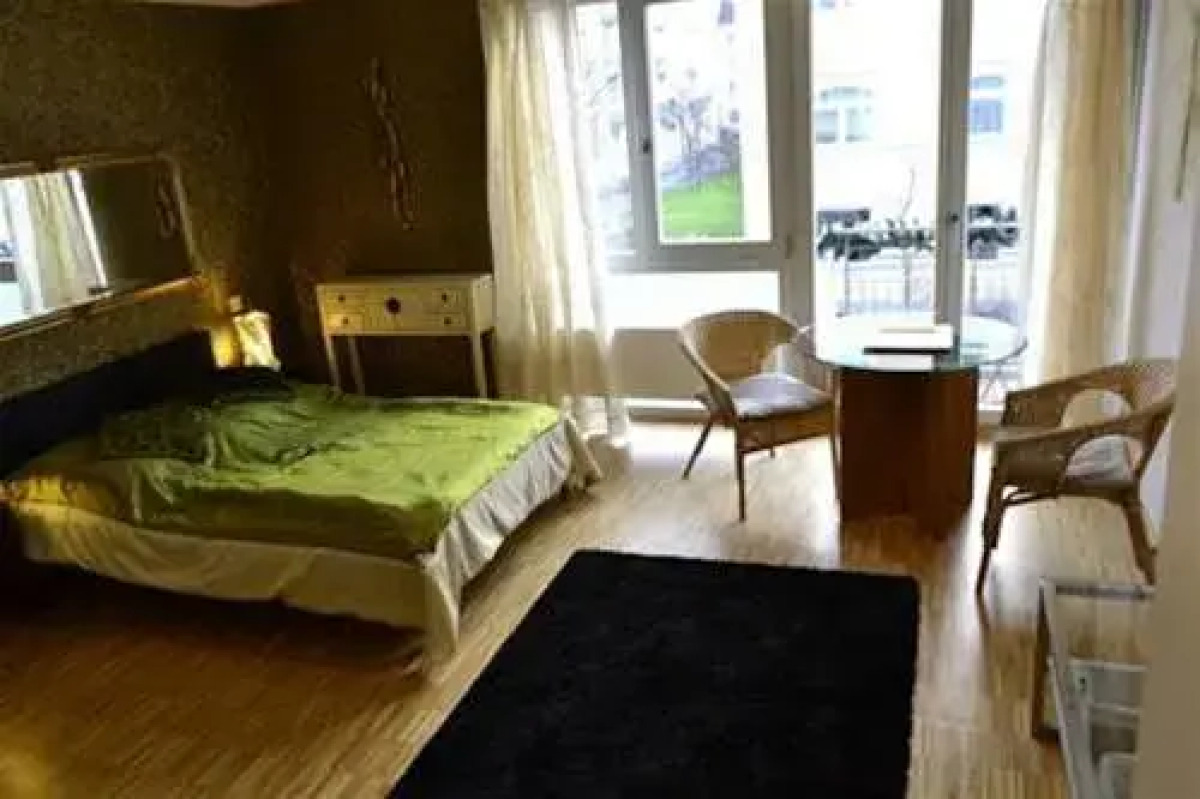 SunnySide Apartments