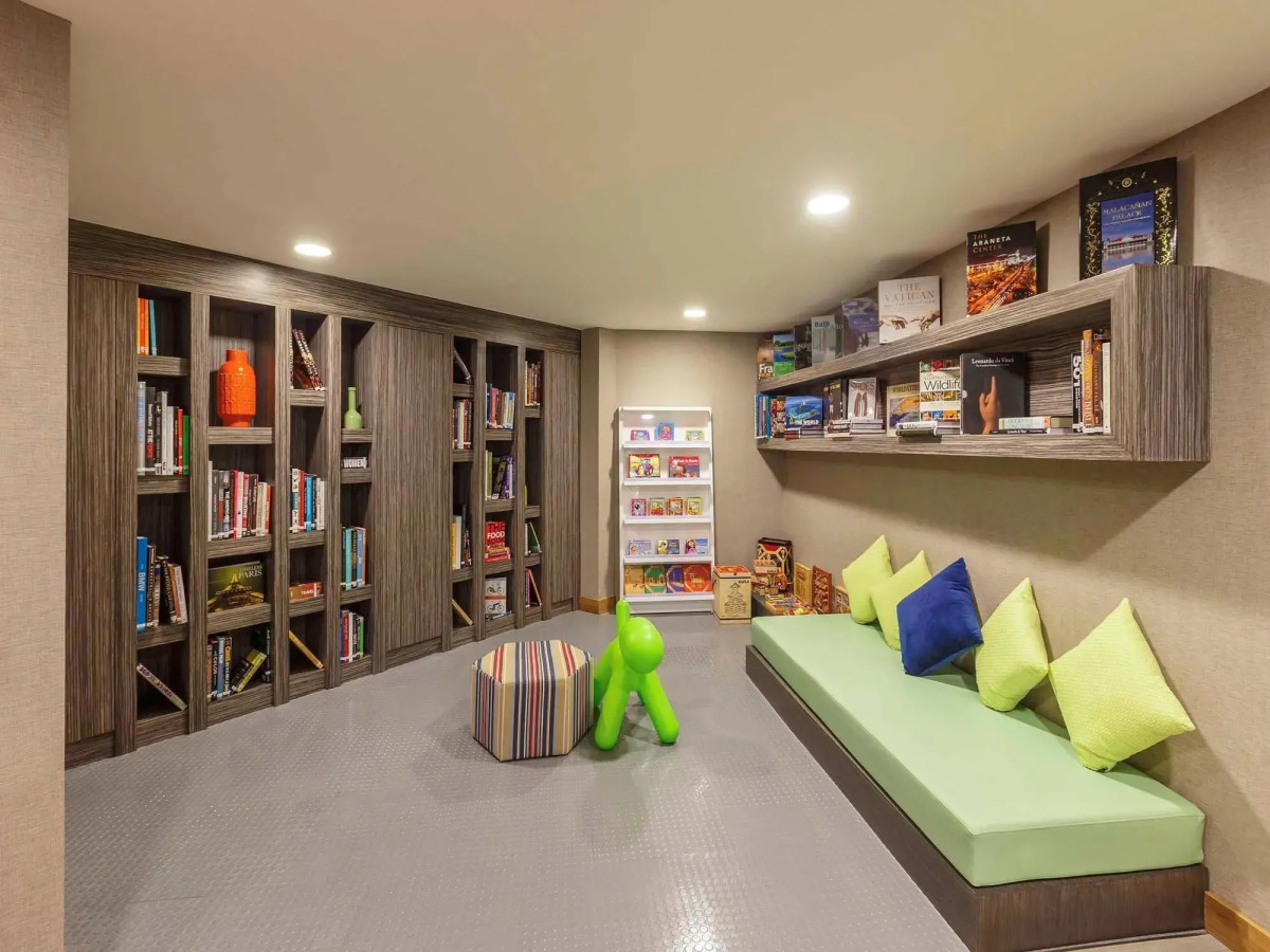 Novotel Manila Araneta City Hotel