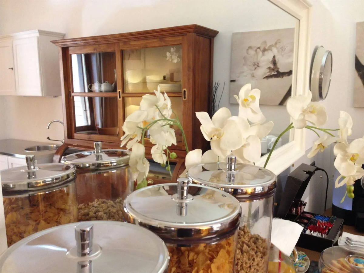 St. Peter' Six Rooms & Suites