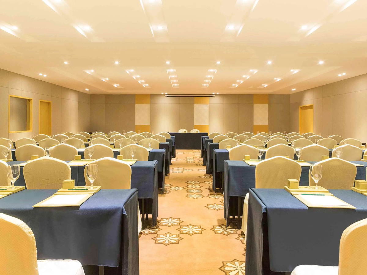 Grand Mercure Hotel Hualing