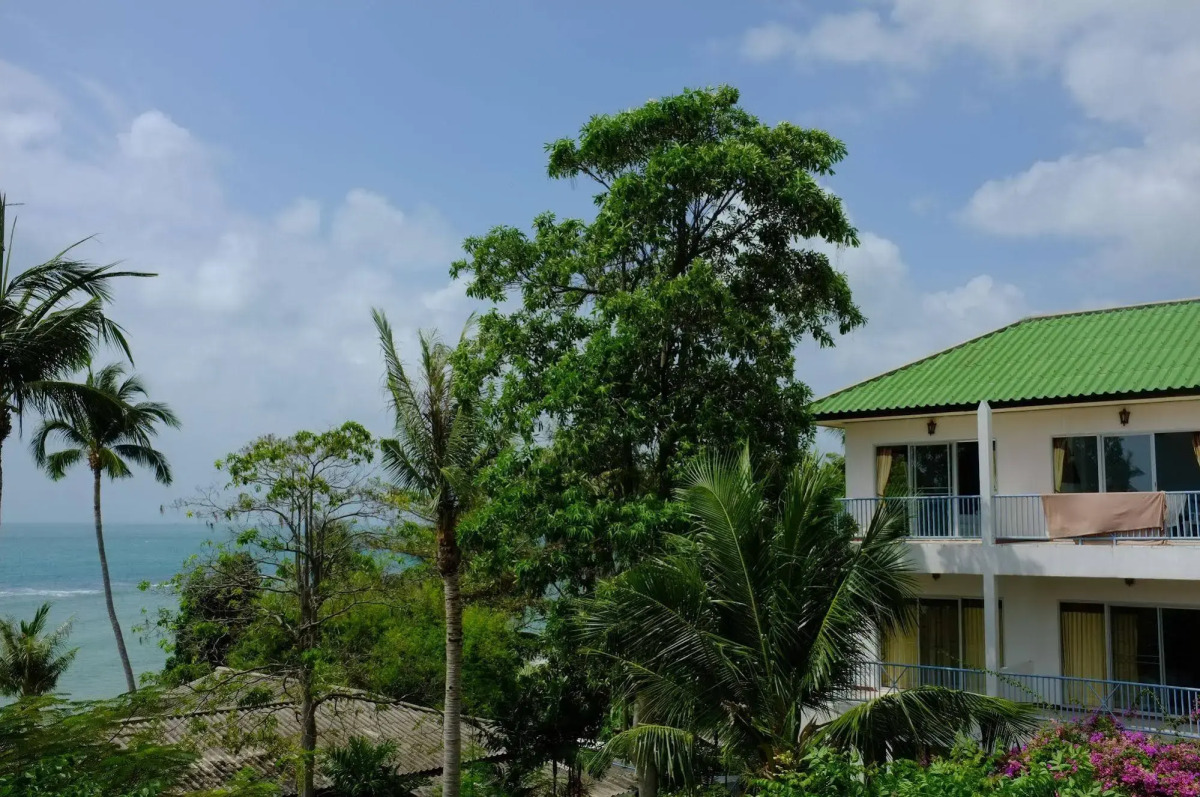 Thaniza Beachfront Resort