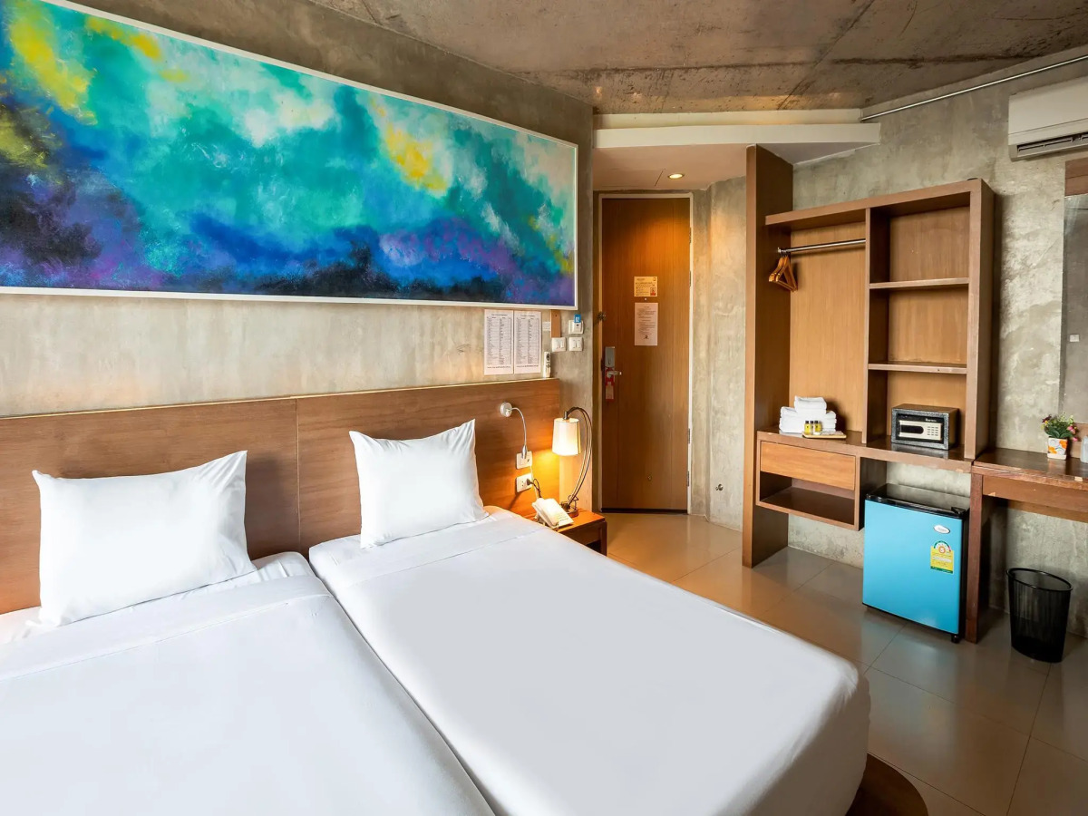 B2 Sea View Pattaya Boutique & Budget Hotel