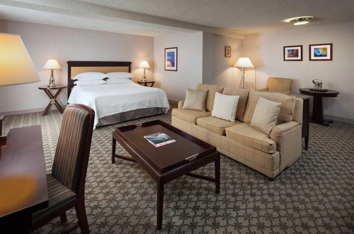 Anaheim Majestic Garden Hotel