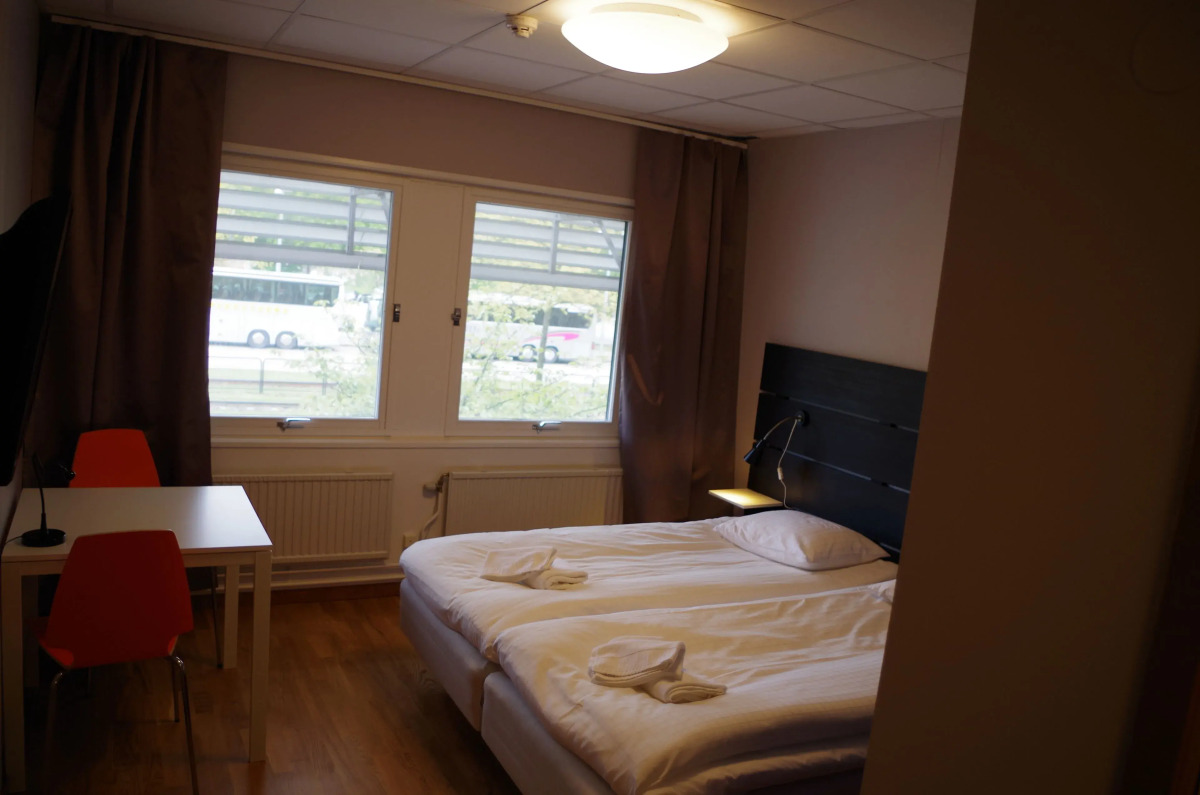 Spoton Hostel & Sportsbar