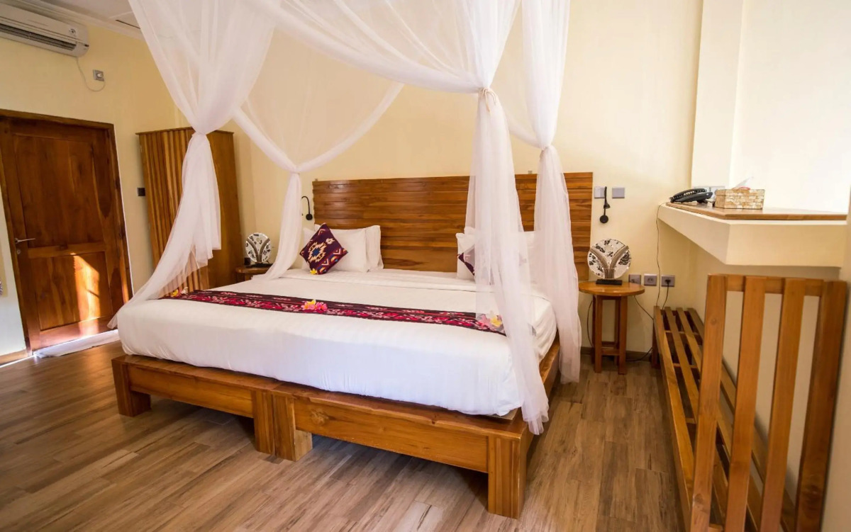 Puri Sari Beach Hotel