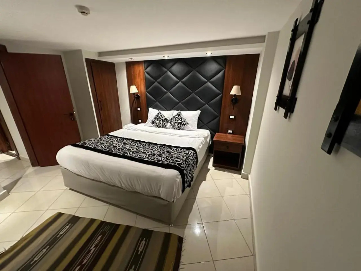 Panorama Ramsis Hotel & Cafe