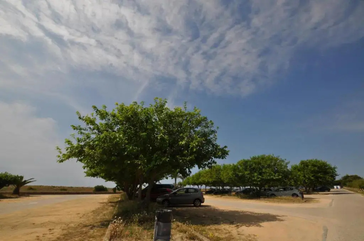 Airhostel Barcelona Airport 24h