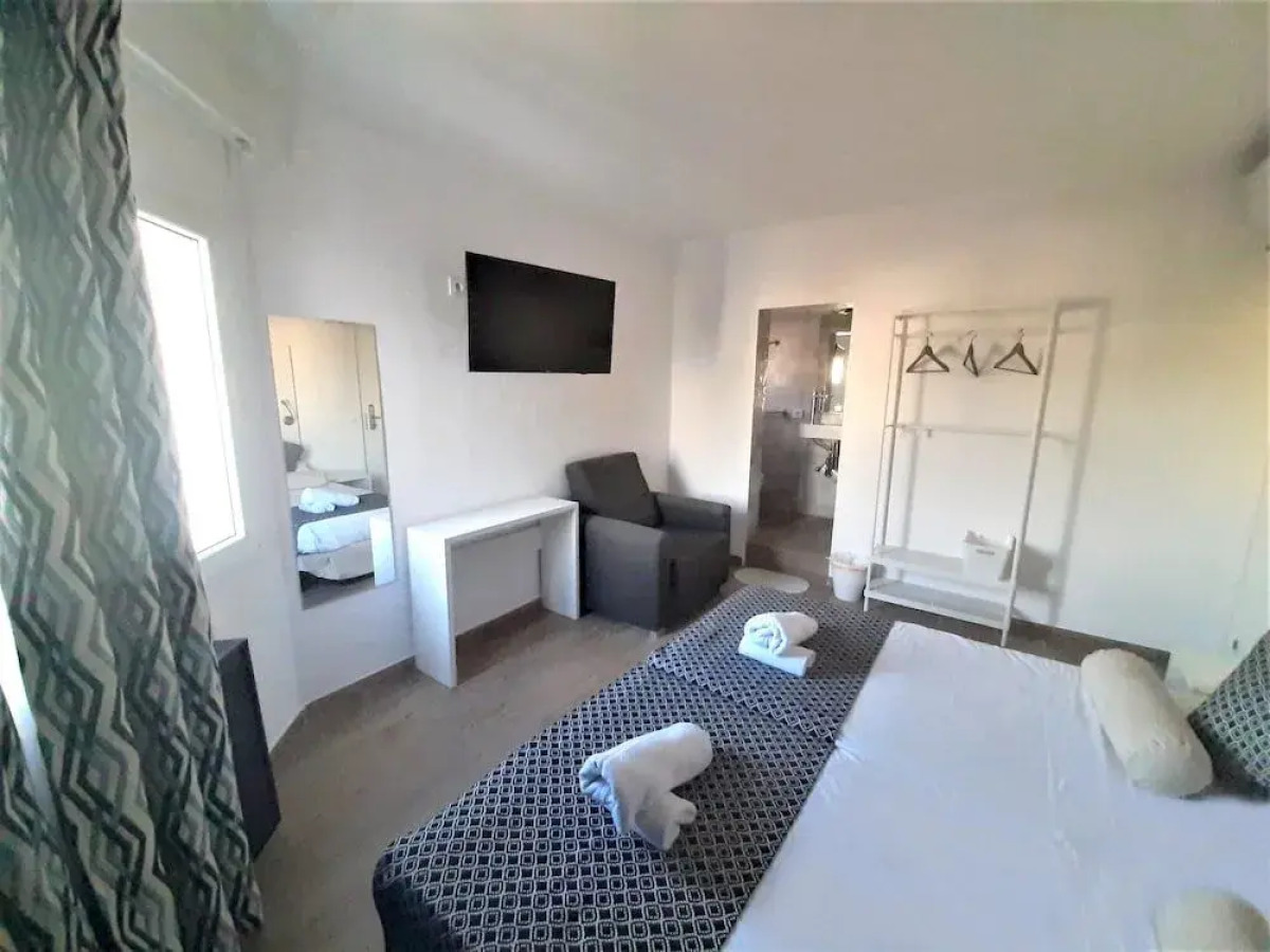 The Corner House Hostal