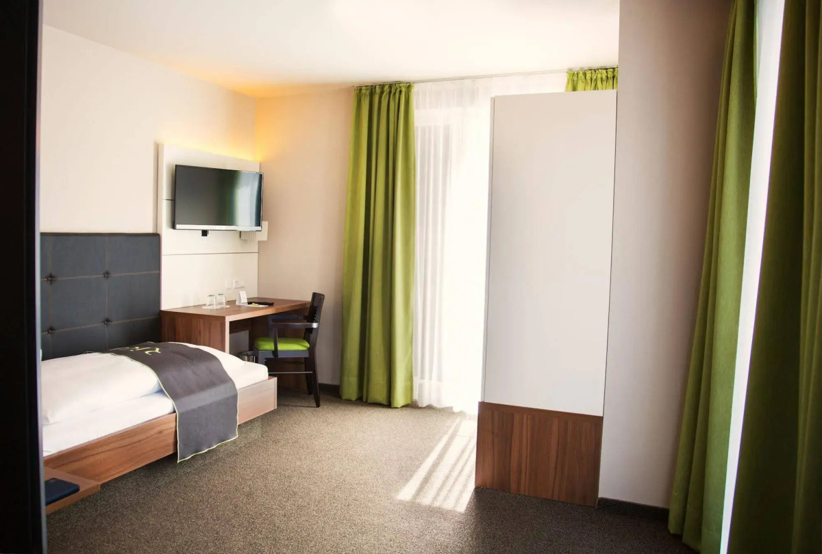 RiKu HOTEL Weissenhorn