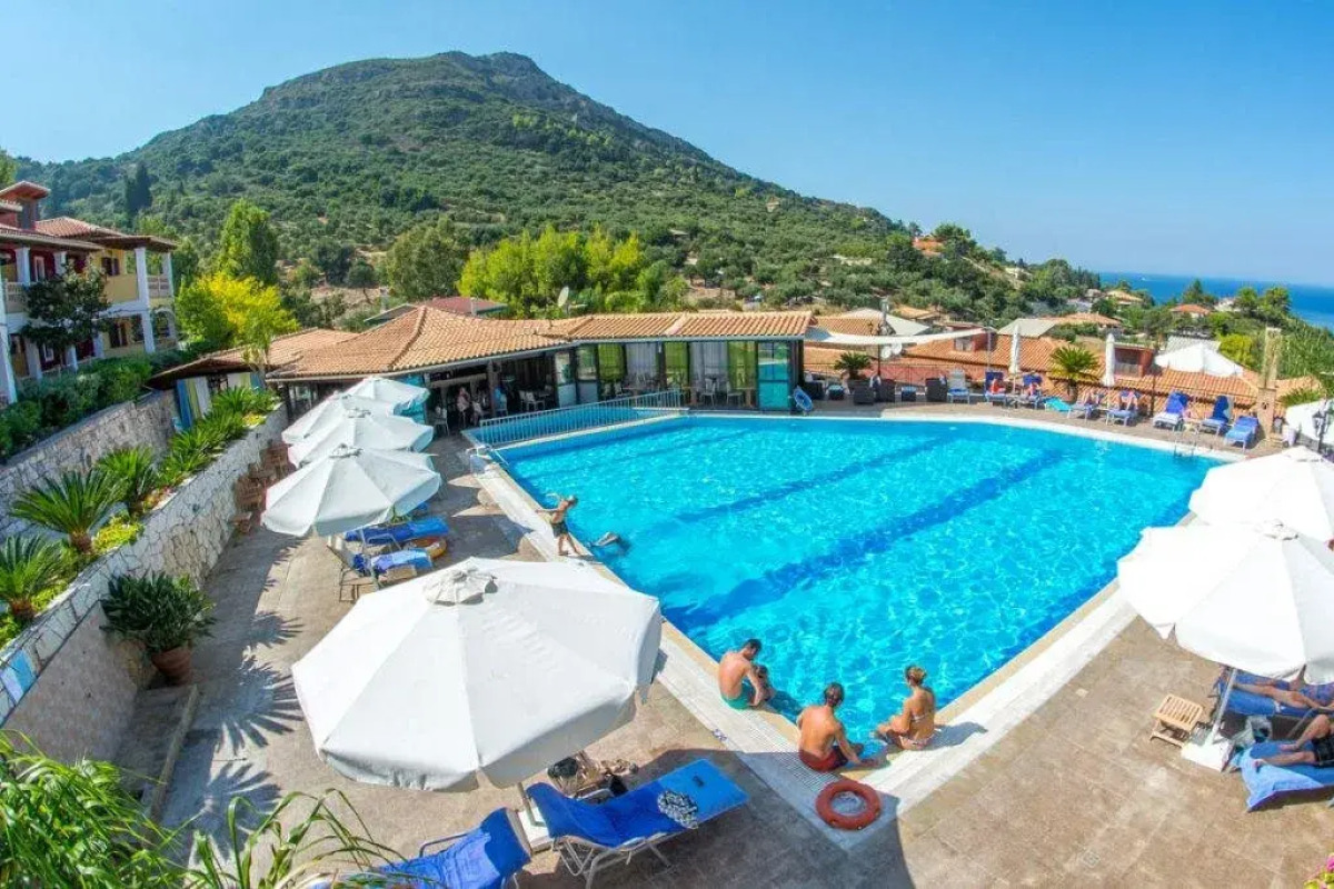 Sea View Village - Studios & Apartments