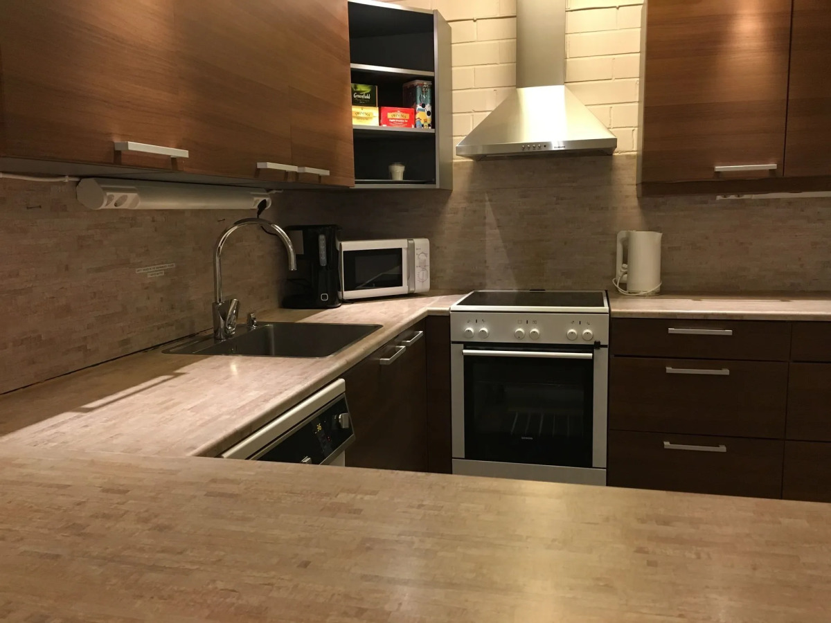 The Rooms Airport - 20Rooms