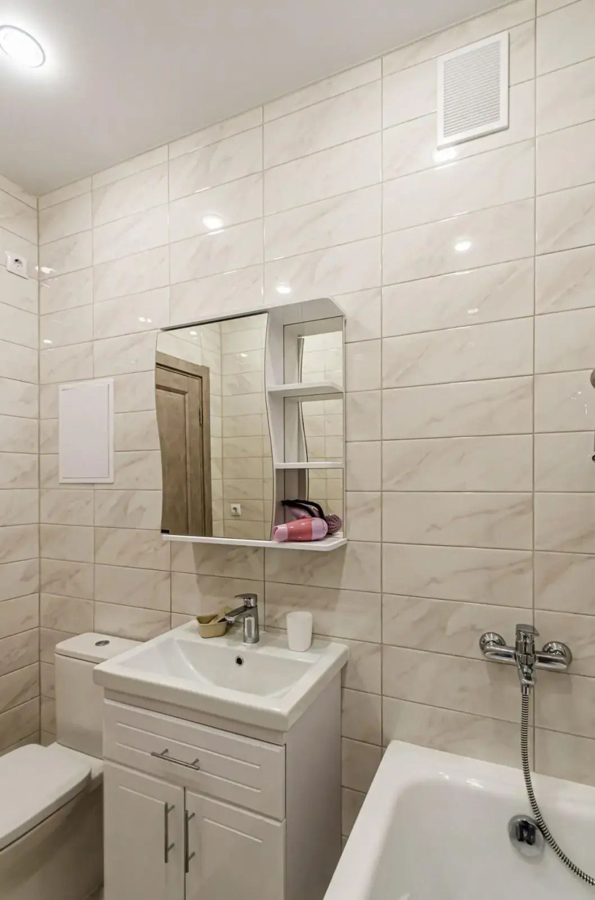 Апартаменты на улице Ново-Садовая 215Б