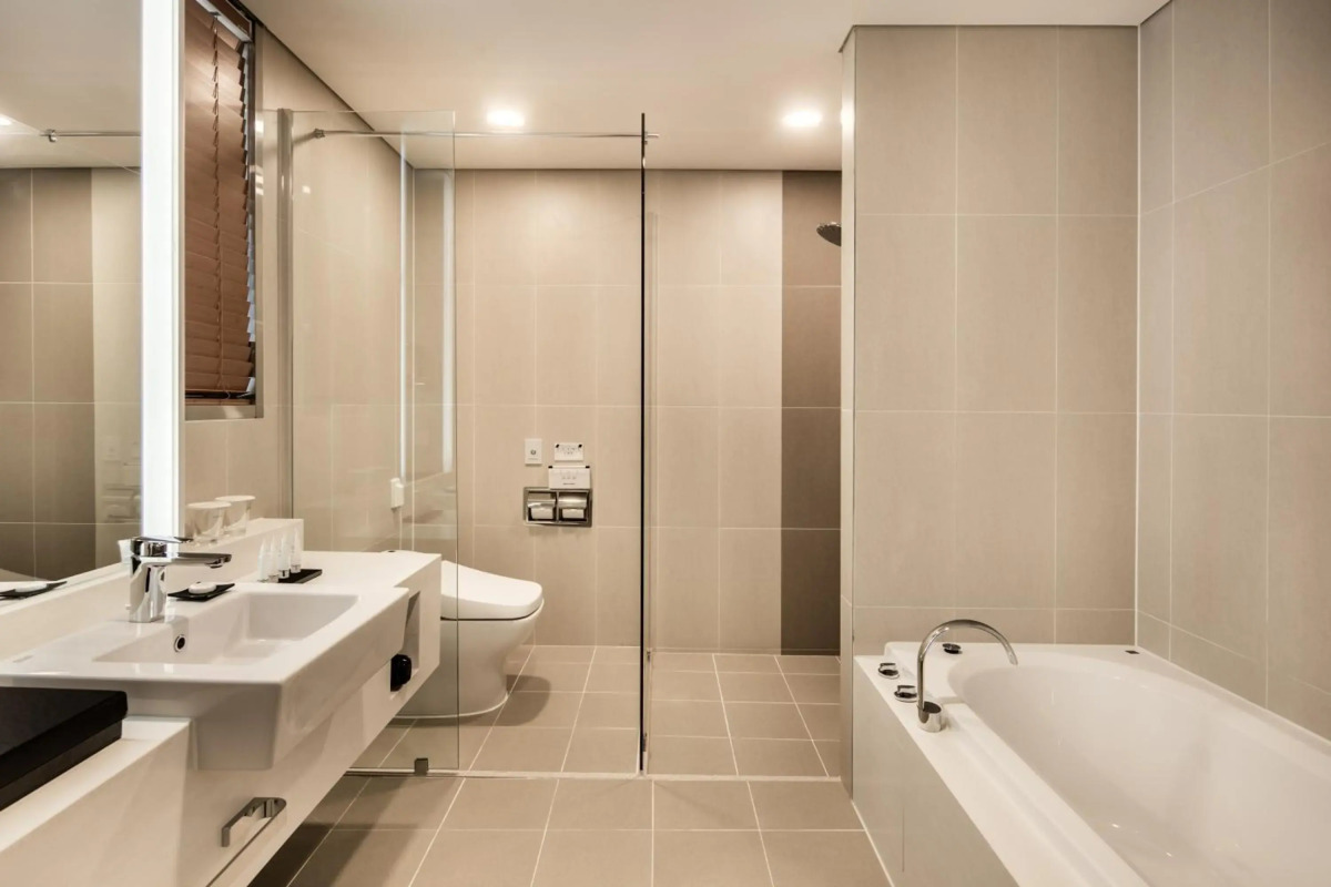 Golden Tulip Incheon Airport Hotel & Suites