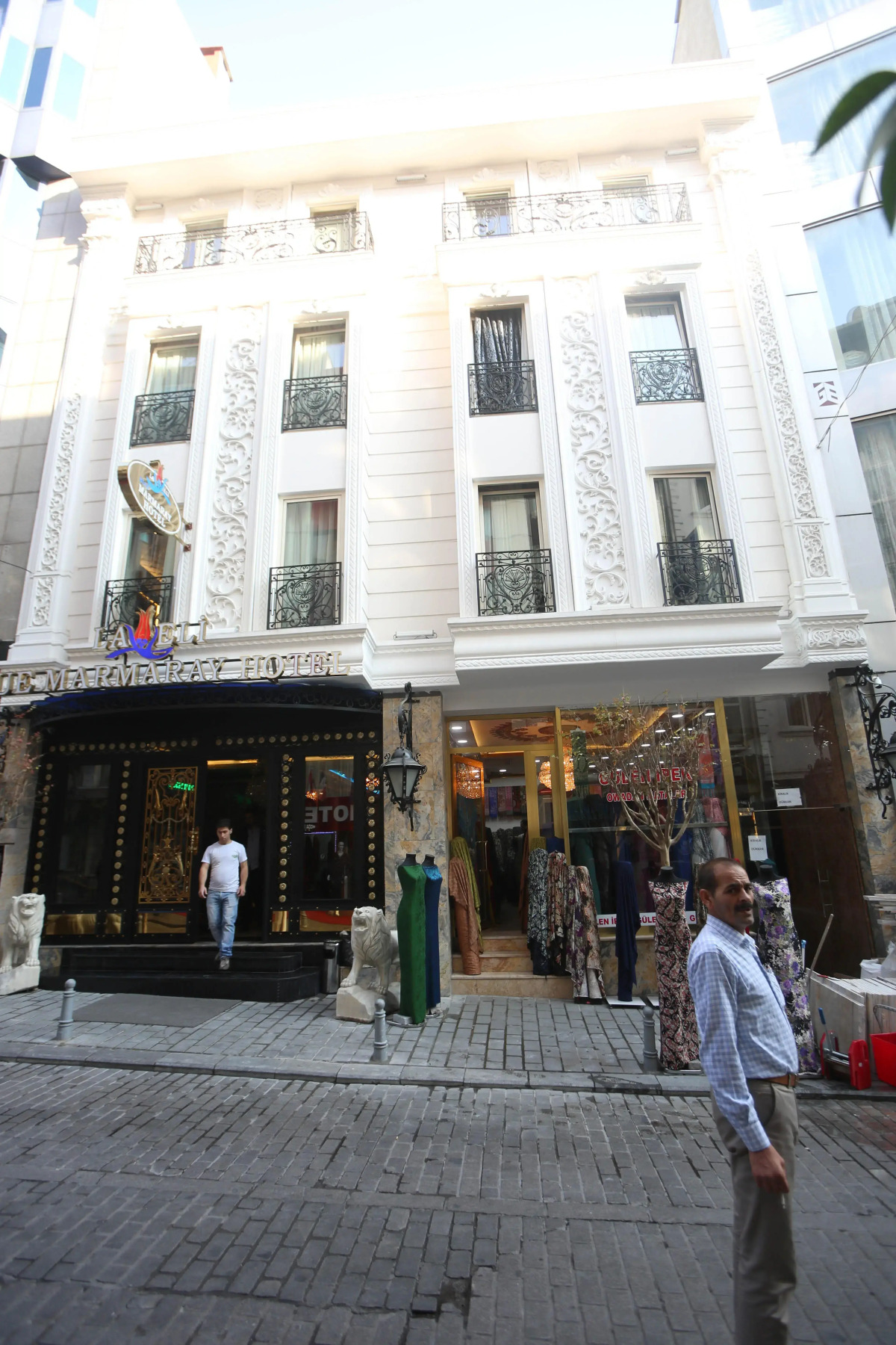 Laleli Blue Marmaray Hotel