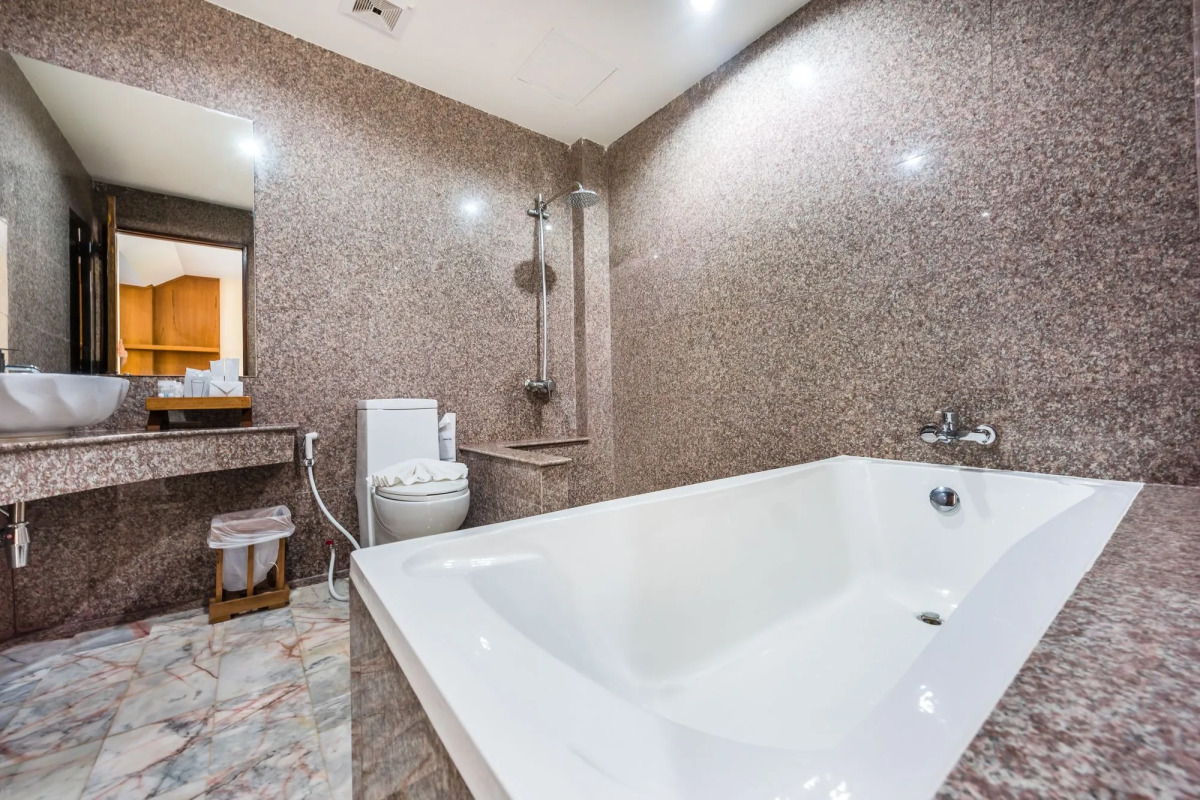 Отель Ocean Pie Phuket