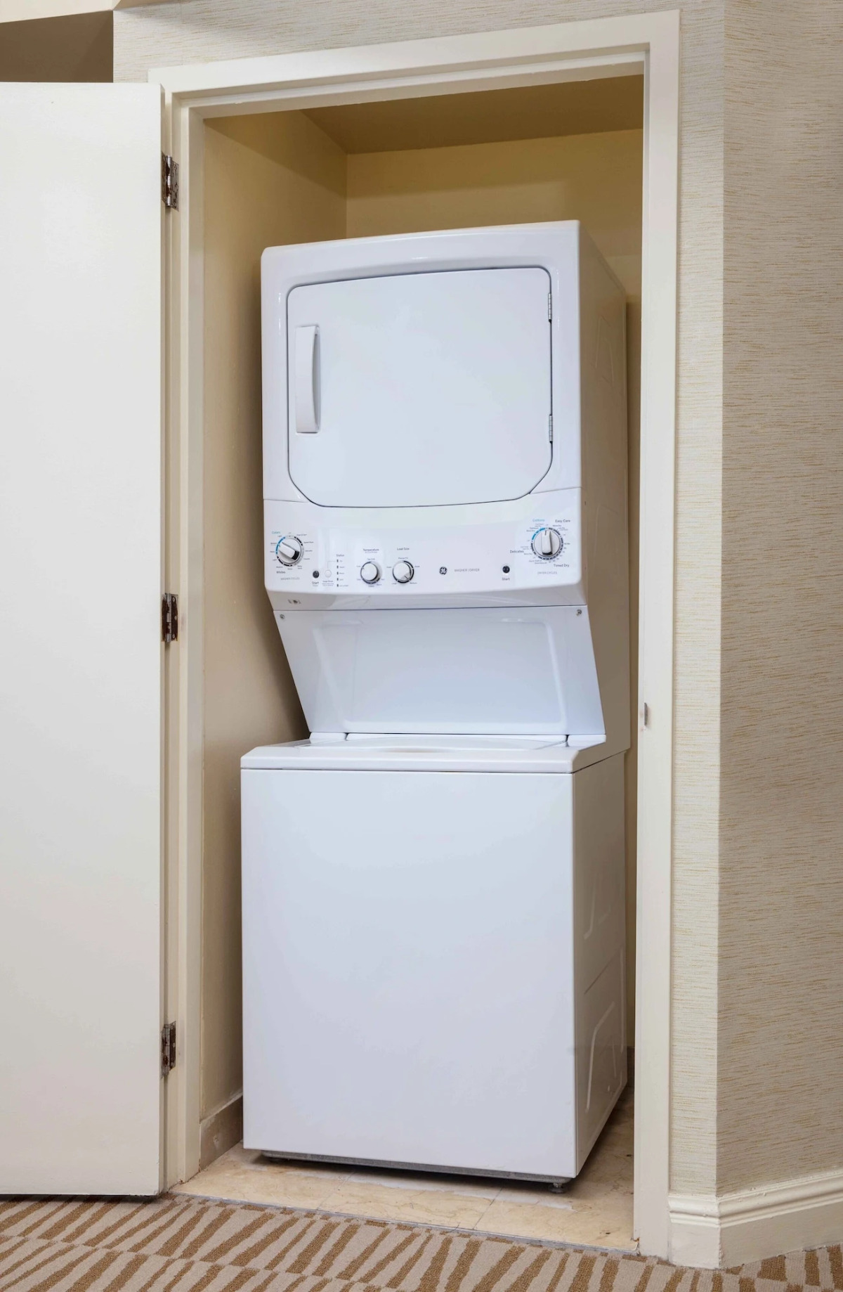 Trump International Beach Resort