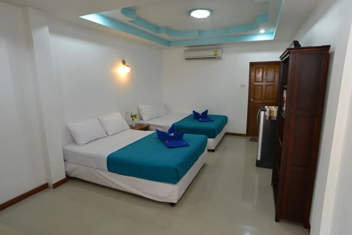 Sangthian Beach Resort