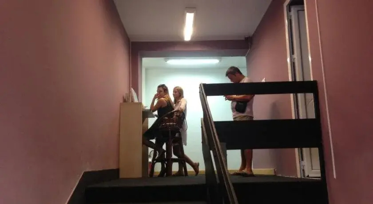 Premium Crown Suites