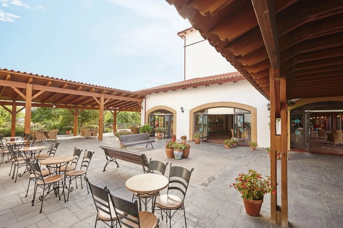 Отель PortAventura El Paso - Theme Park Tickets Included