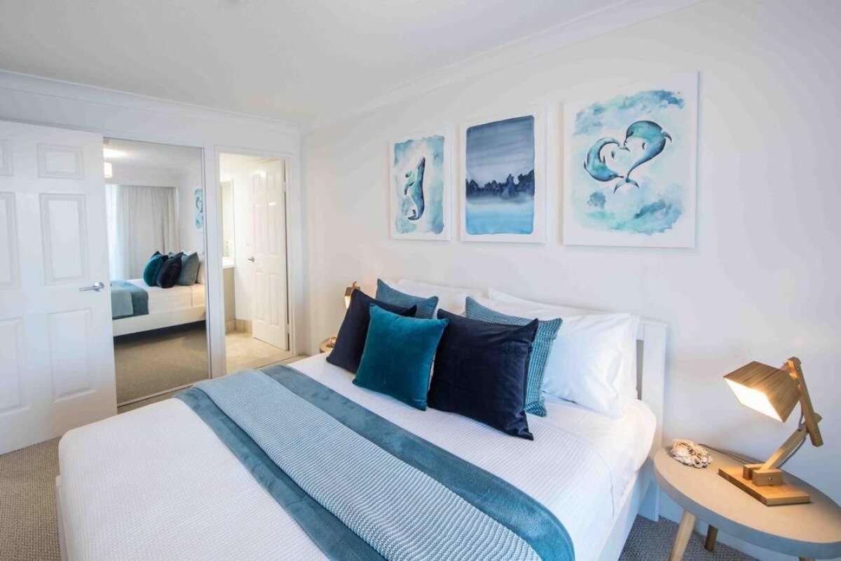 19th Avenue On The Beach