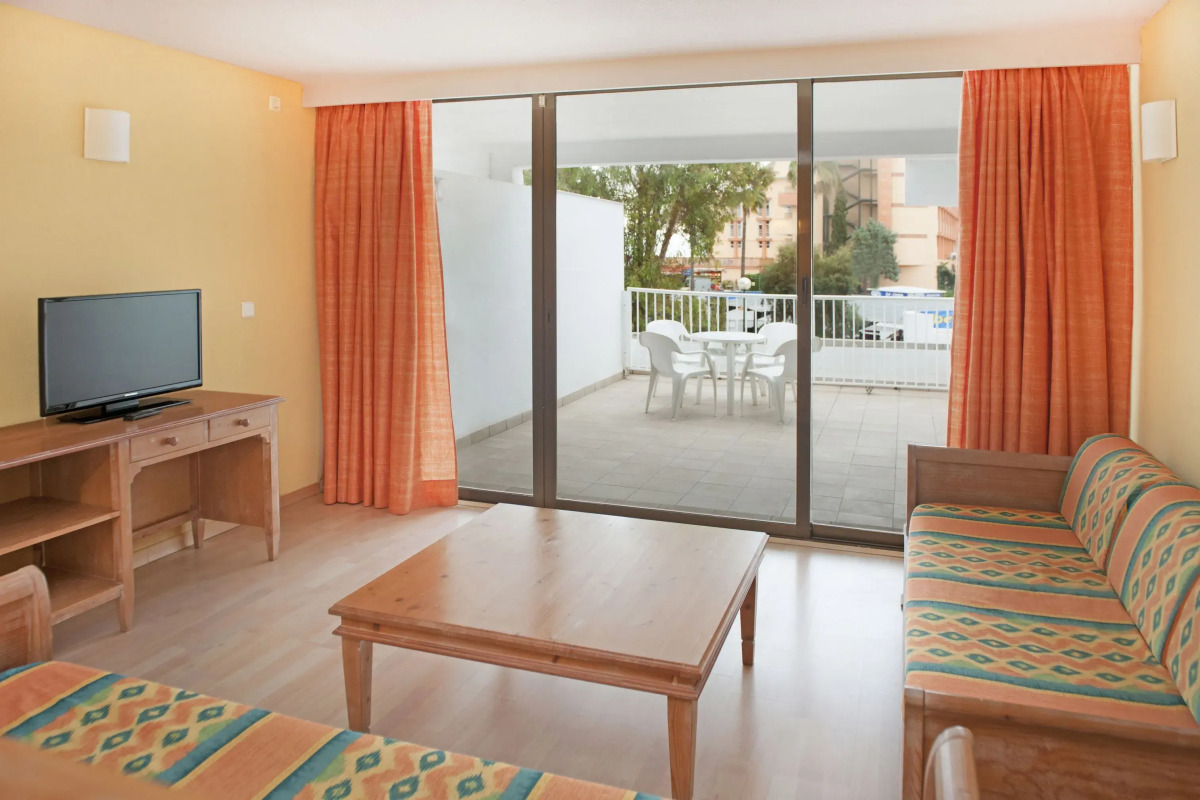 Iberostar Waves Ciudad Blanca