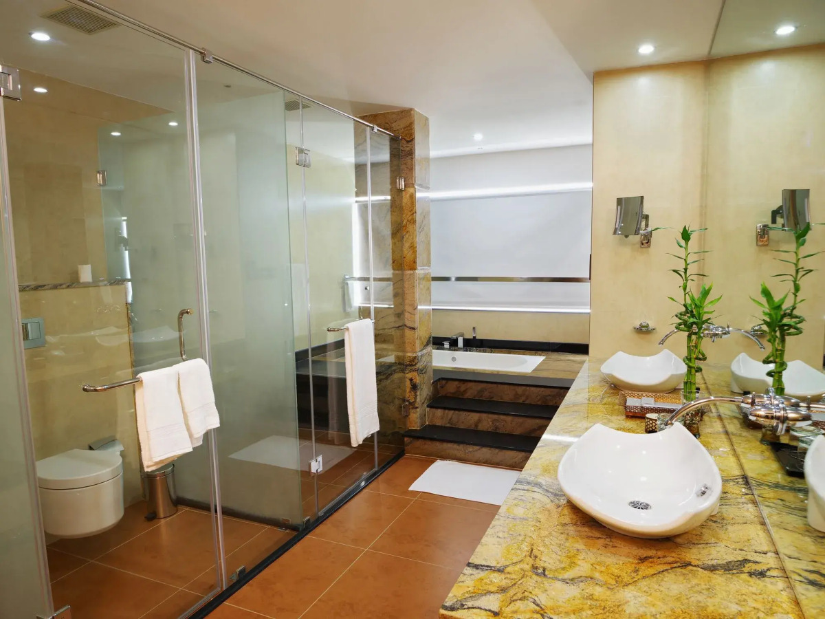 The Panoramic Getaway