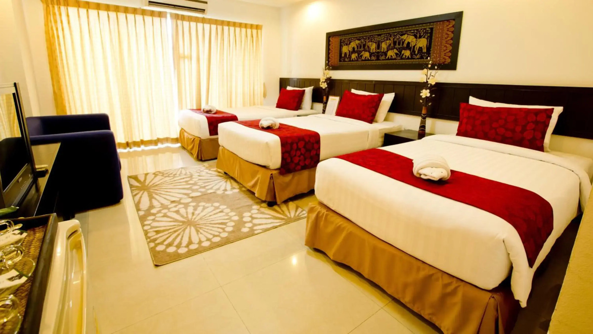 Sinsuvarn Airport Suite