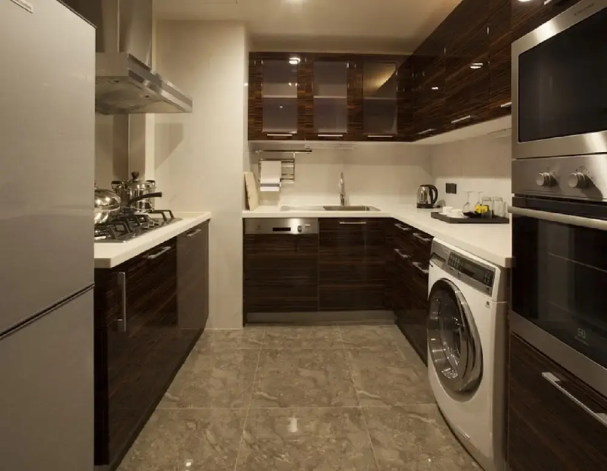 Lee Garden Service Apartment