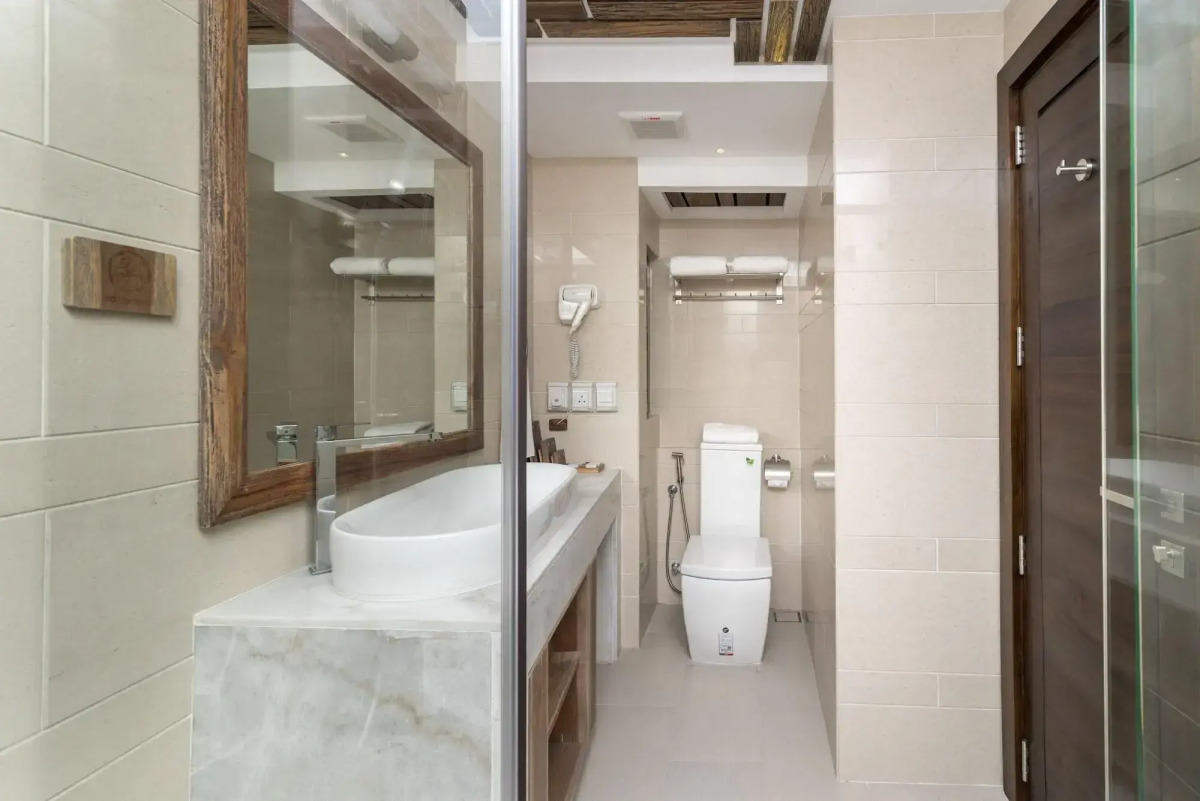 Отель Samann Grand