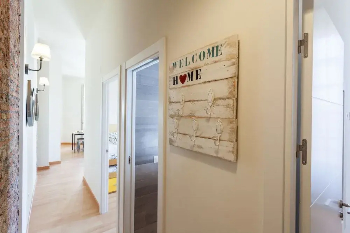 Cozy Flat Niño de Guevara