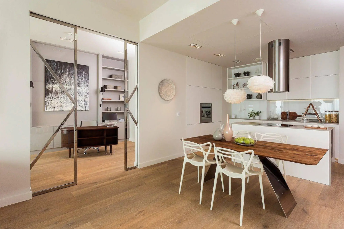 In The Sky - Sky Tower Apartments