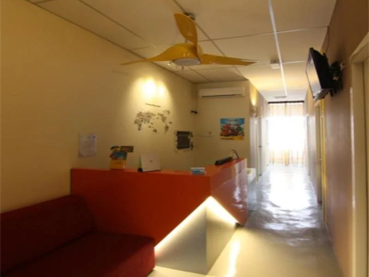 Warm Blanket Hotel - Hostel