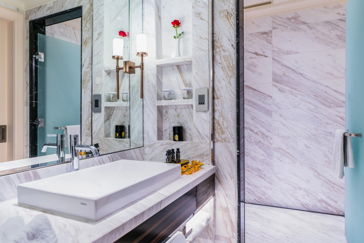 Отель Caravelle Saigon