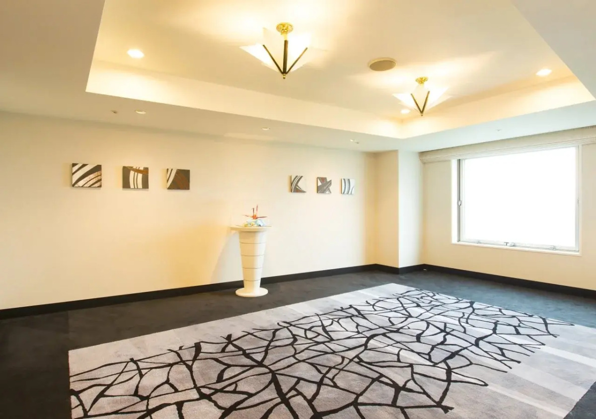 Отель Narita Tobu Hotel Airport