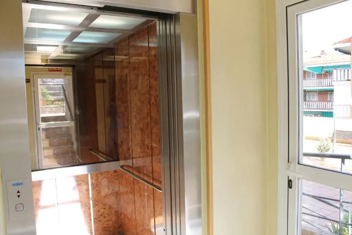 Hotel Barajas Plaza Madrid