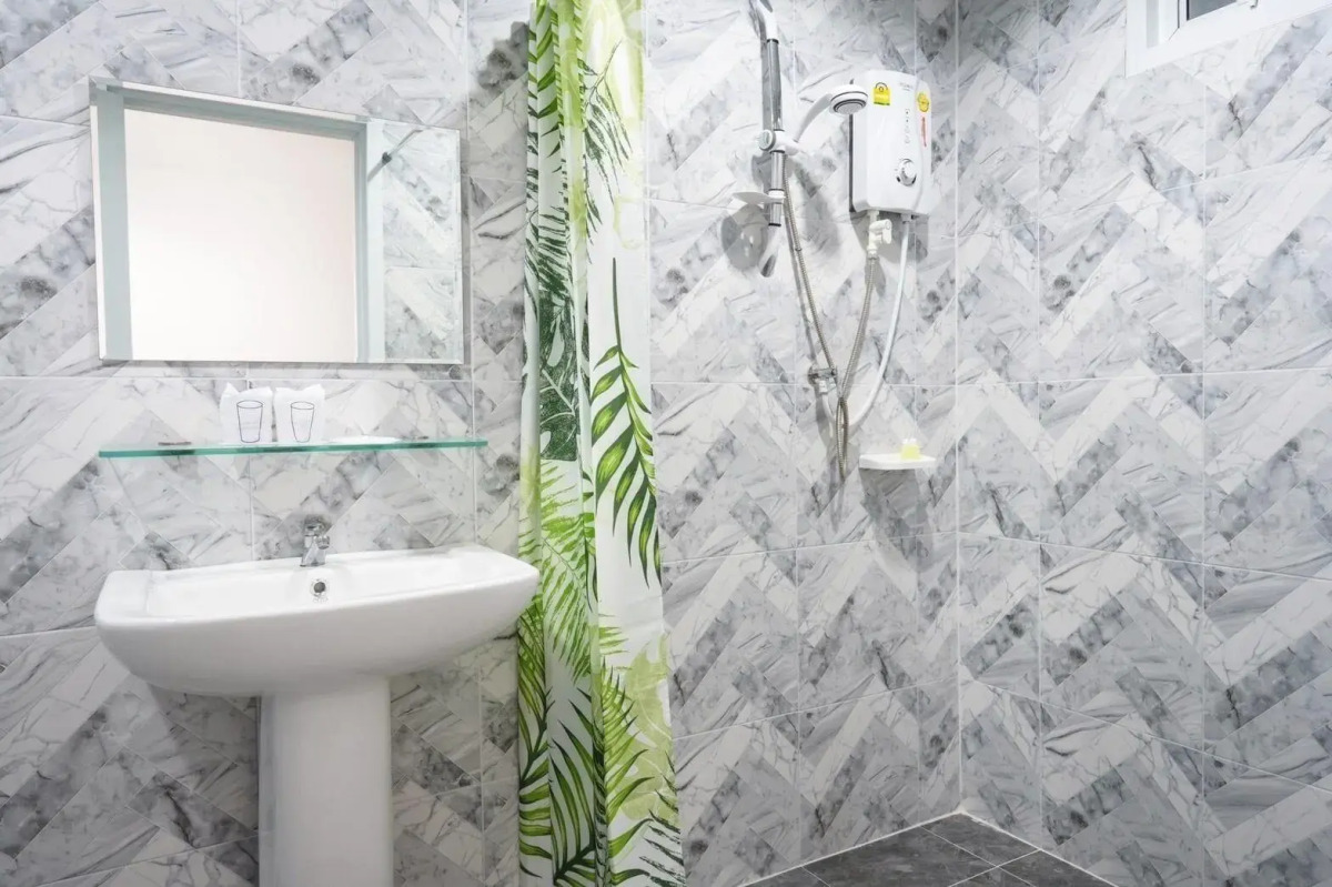 Neptuna Hotel by Maduzi