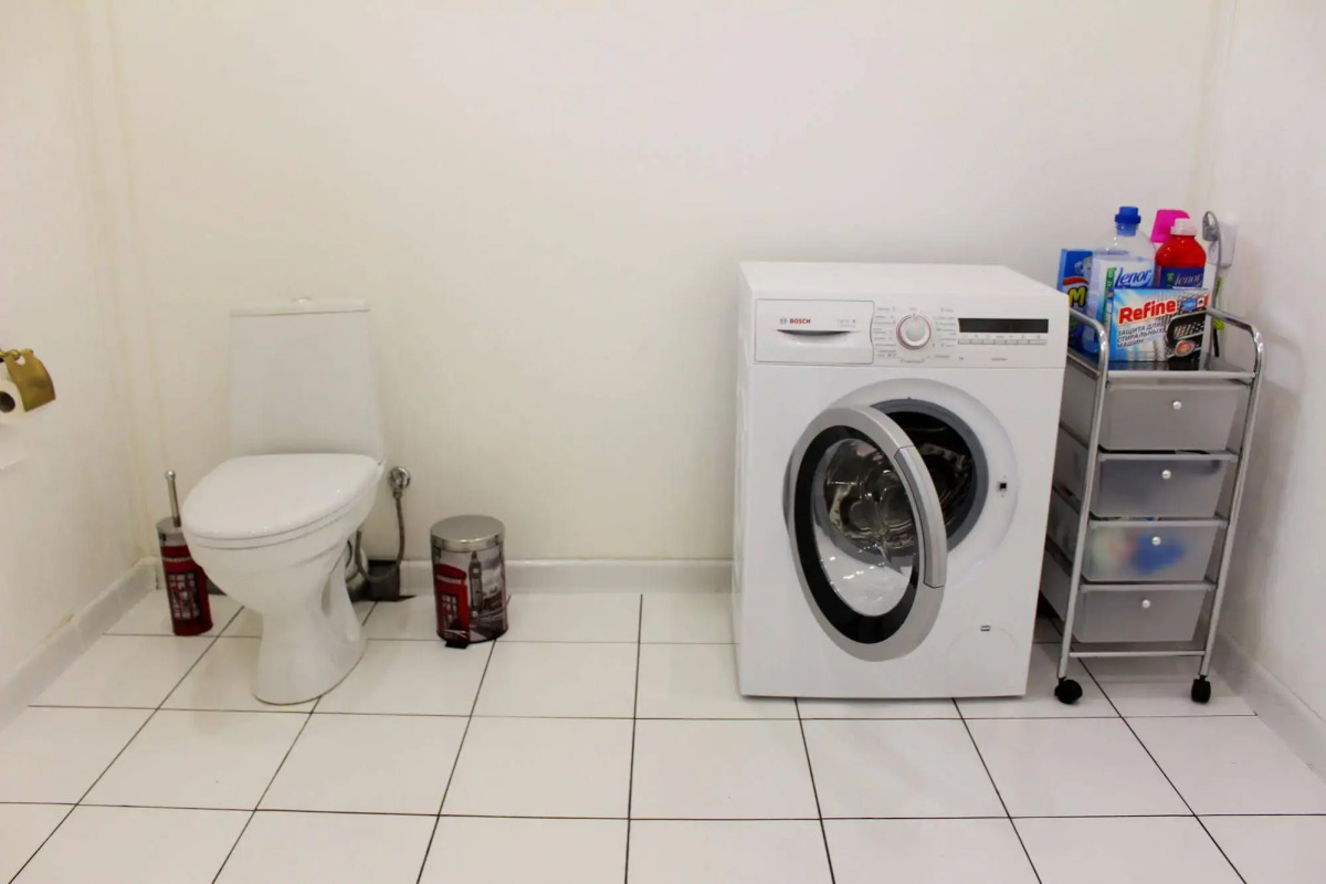 Sherlock Homes Art Hostel