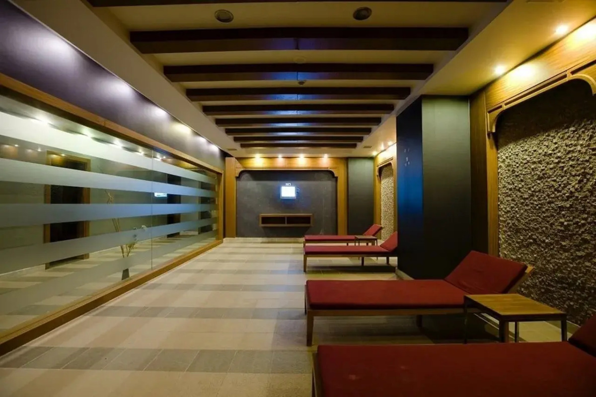 Saturn Palace Resort 