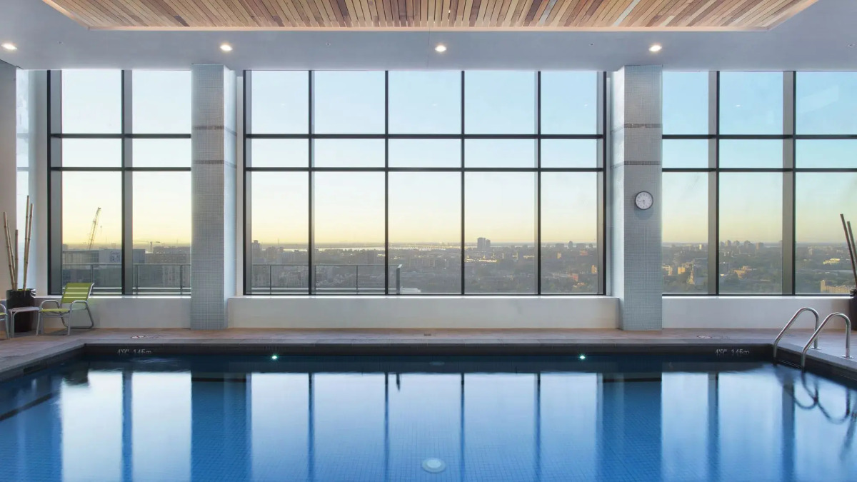 Holiday Inn Hotel & Suites Montreal Centre-ville Ouest by IHG