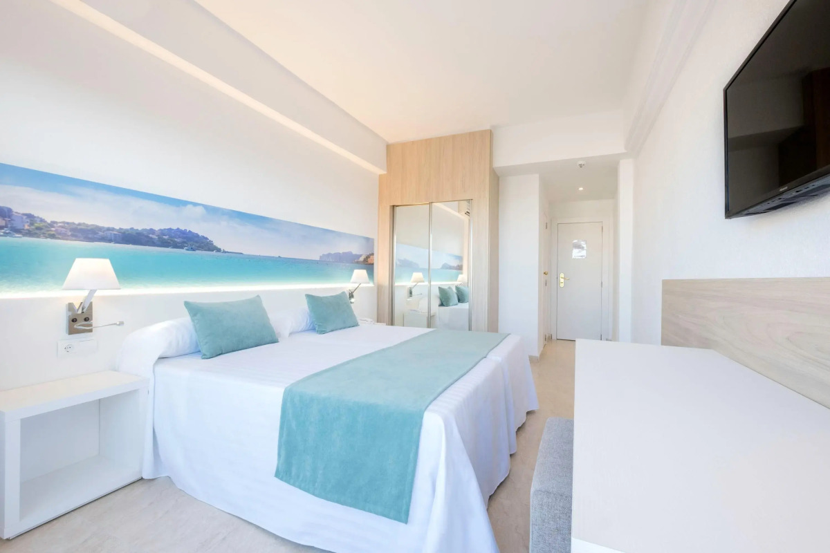 Azuline Hotel Bahamas y Bahamas II