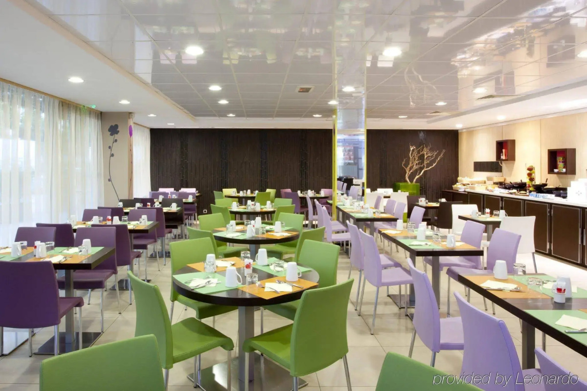 Holiday Inn Express Paris-Canal de la Villette by IHG