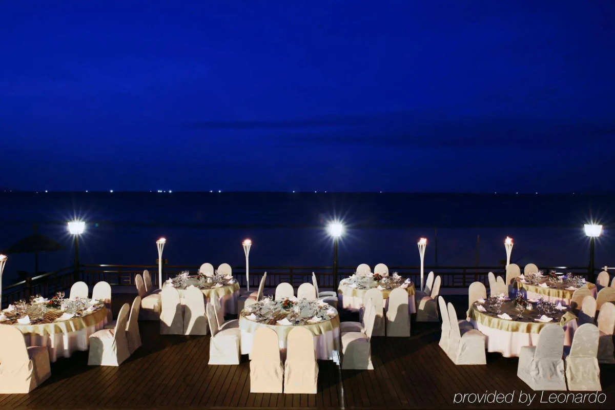 Sandy Beach Non Nuoc Resort