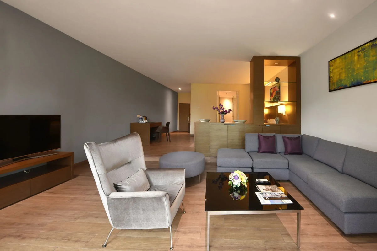 Bella Vista Waterfront Resort