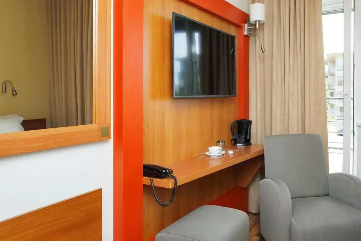 Oru Hub Hotel Tallinn — Handwritten Collection