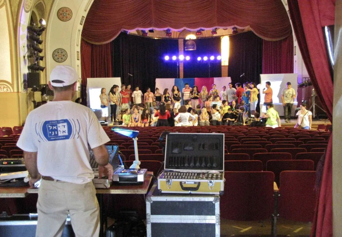 YMCA Three Arches Hotel