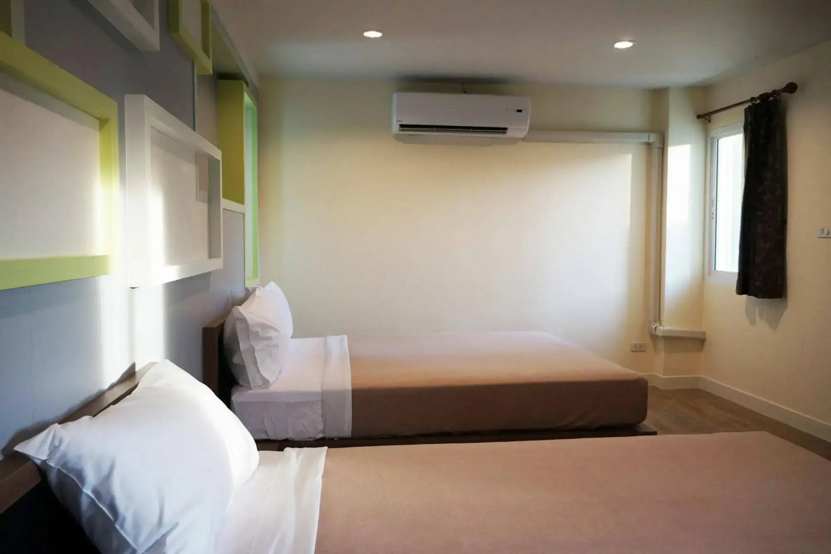 Отель Samsensam Place