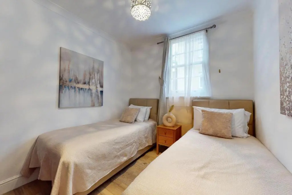 Park Lane Apartments - Clarges St